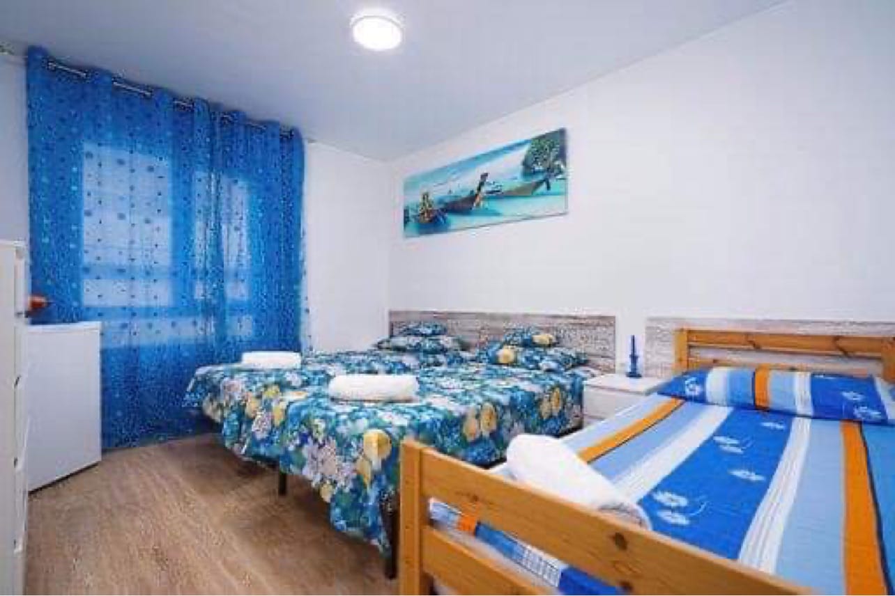 Hostal con licencia turística en venta en el centro de Denia