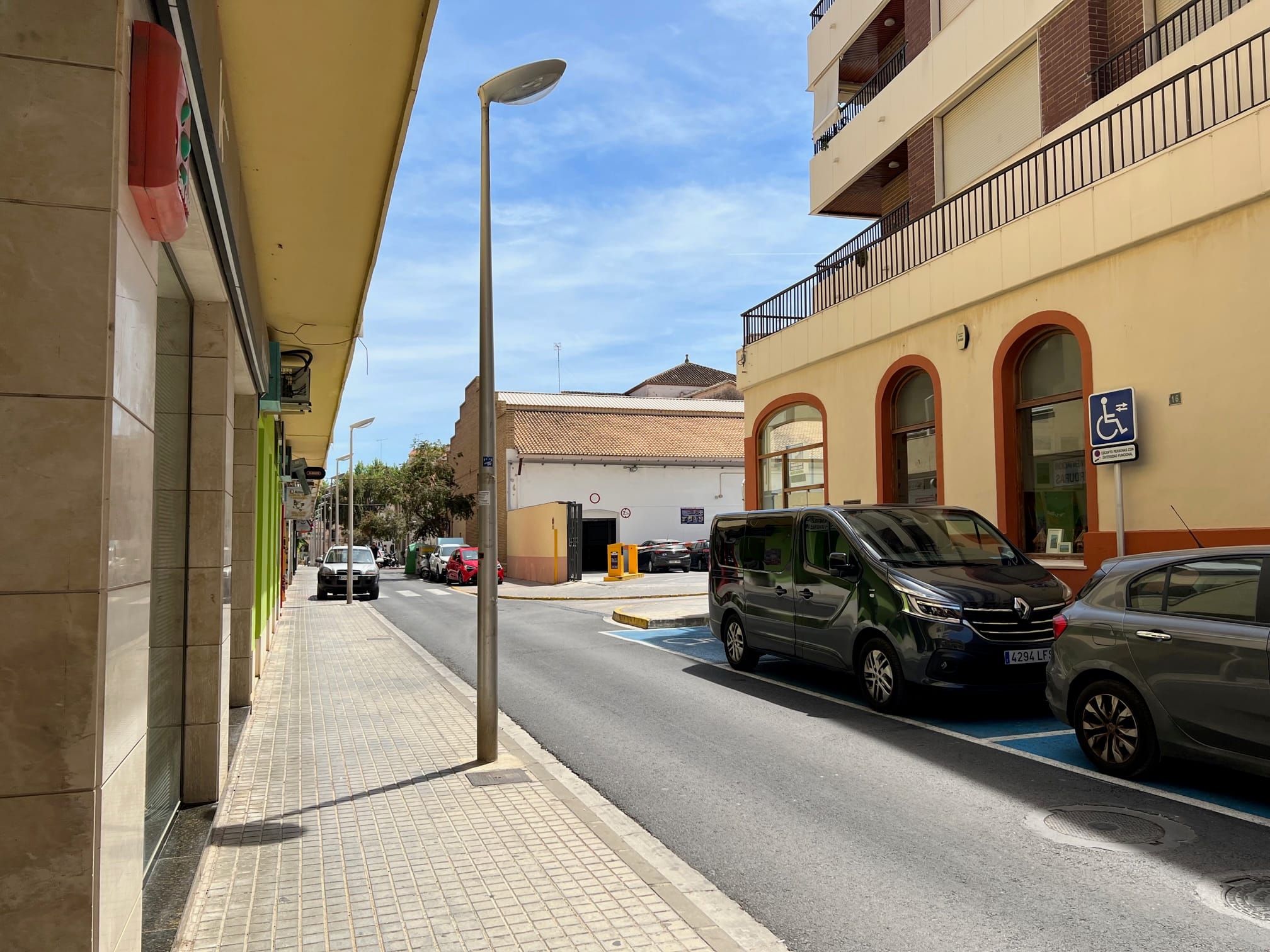 Hostal con licencia turística en venta en el centro de Denia