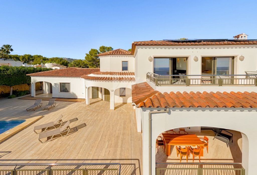 Villa met 4 slaapkamers en uitzicht op zee in Moraira