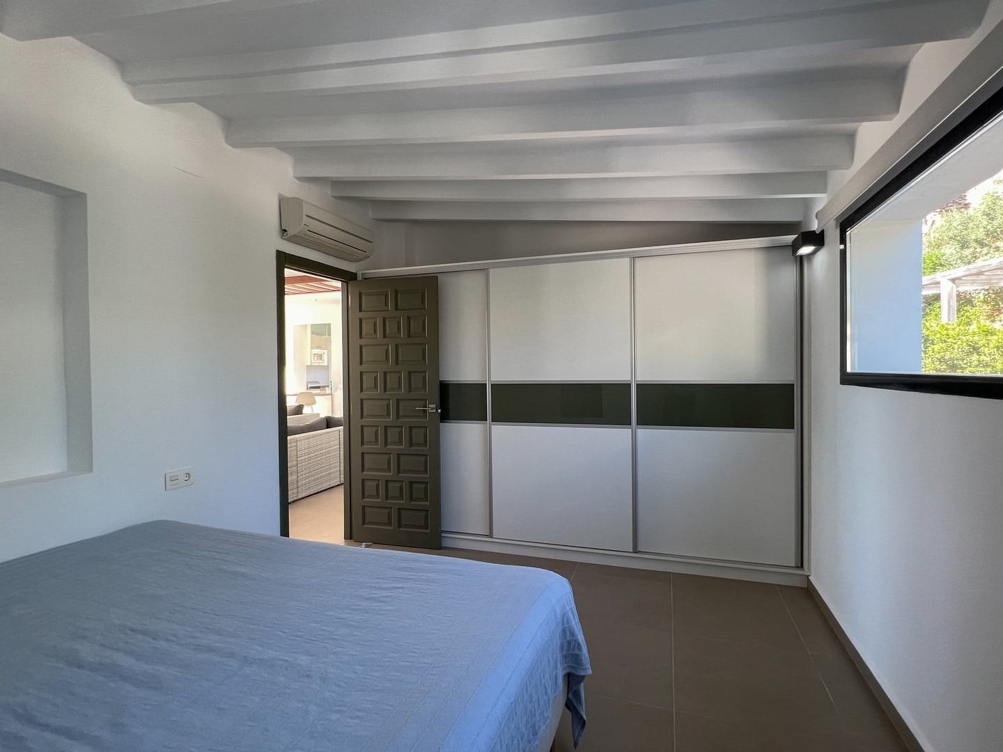VILLA MODERNE EXCLUSIVE À VENDRE À MORAIRA