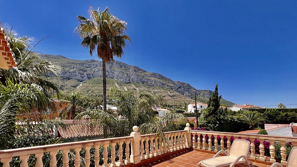 Villa met privé zwembad en uitzicht in Santa Lucia gebied van Denia