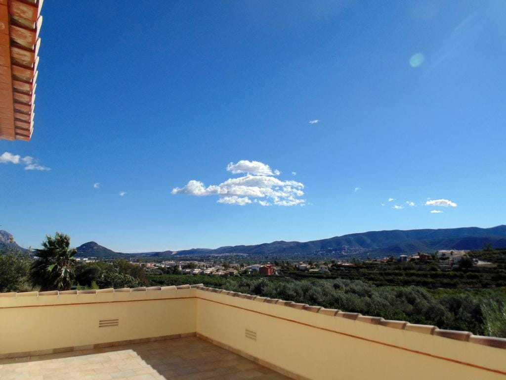 CHALET EN VENTA EN BENIARBEIG