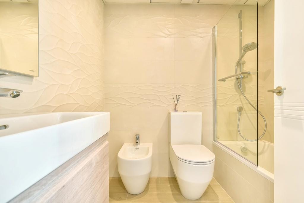 APARTAMENTO DE RECIENTE CONSTRUCCIÓN CON VISTAS AL MAR