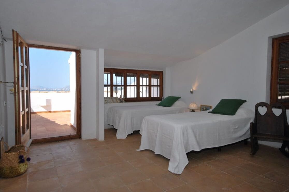 Impresionante Villa Mediterránea con Vistas Panorámicas al Mar en El Portet, Moraira