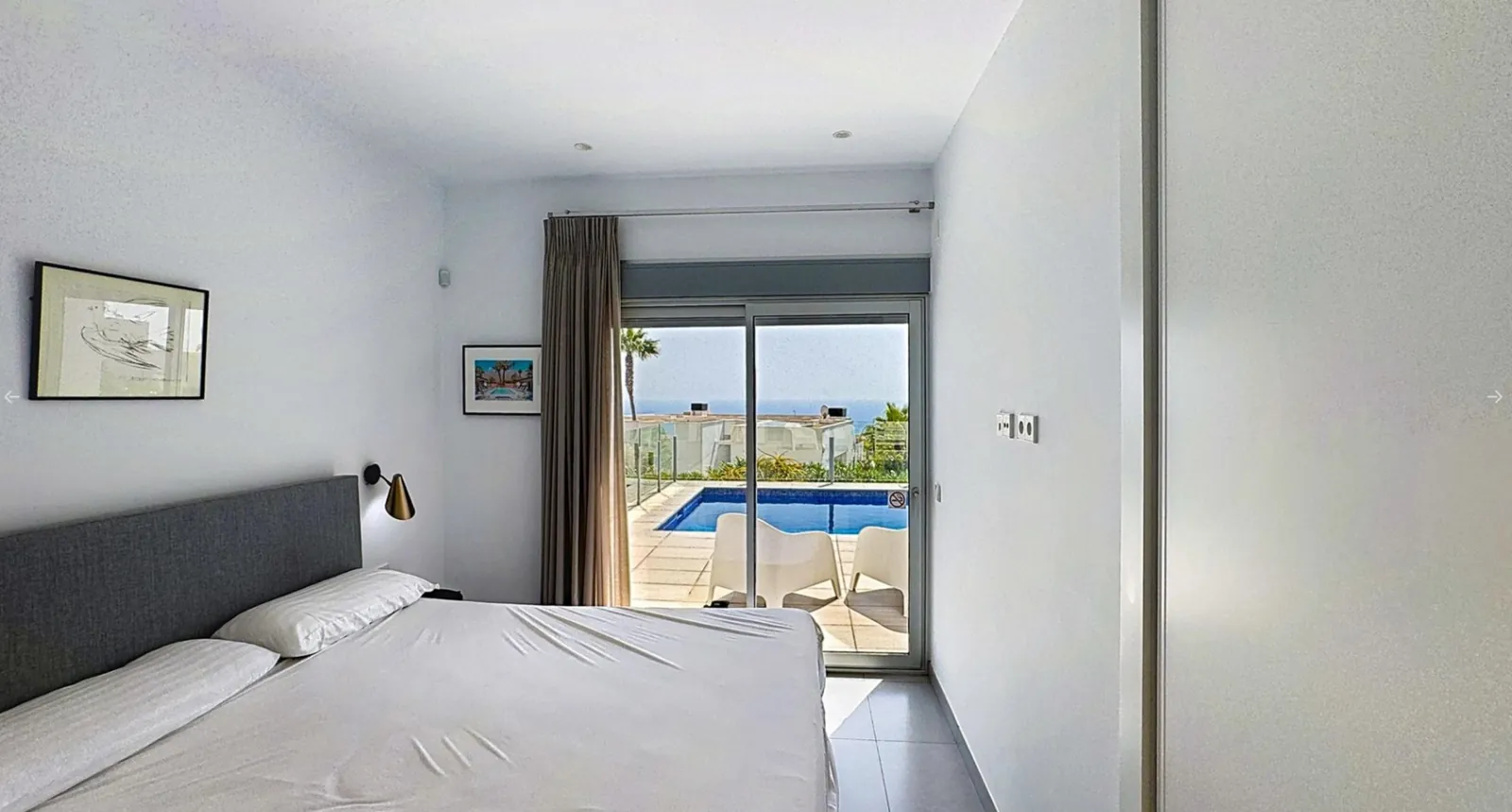 Villa moderna con vistas al mar en zona residencial de Moraira