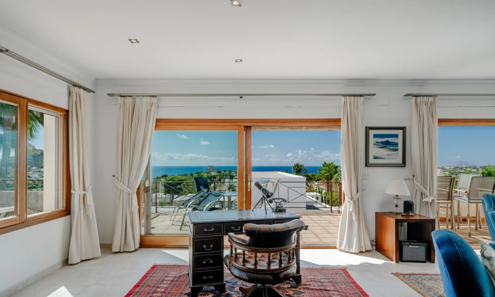 Venta de chalet en Moraira con 3 habitaciones y piscina