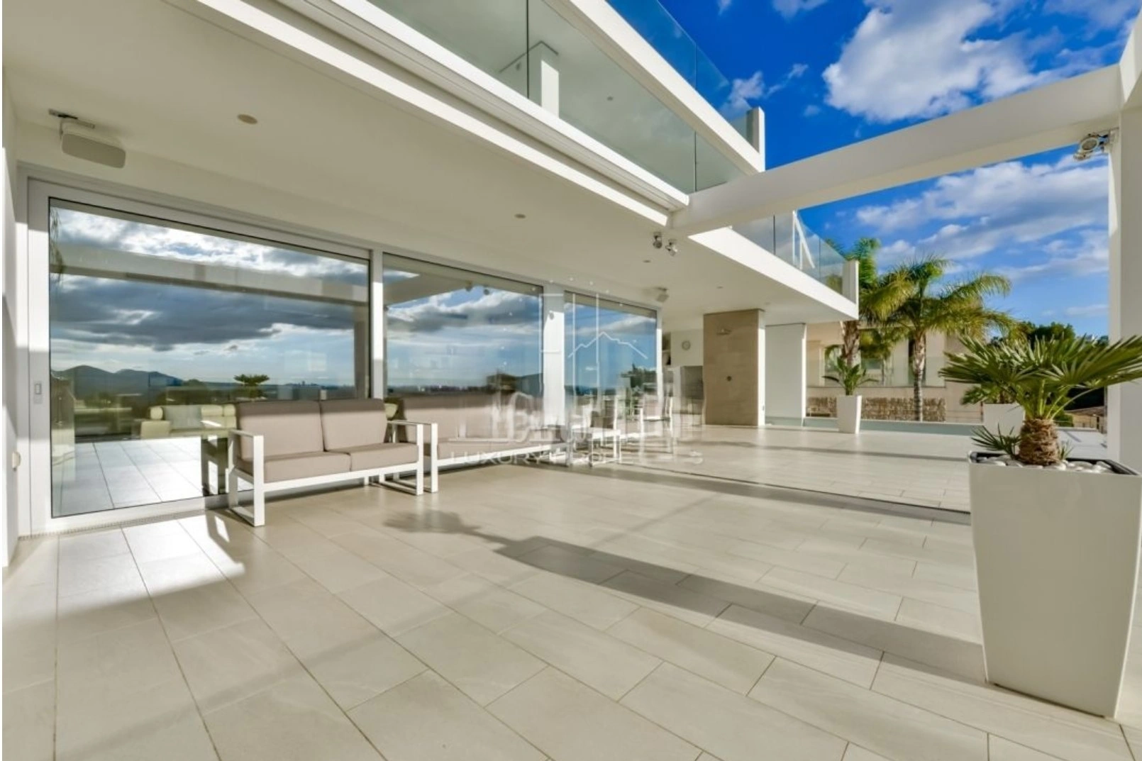 Villa de lujo en Altea de Sierra con vistas al mar