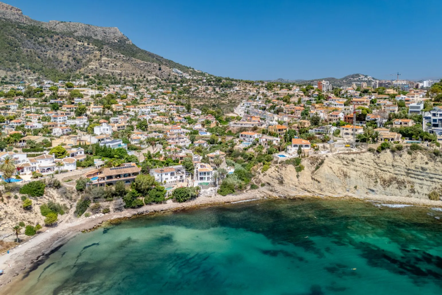 VILLA MODERNA CON VISTA AL MAR EN CALPE
