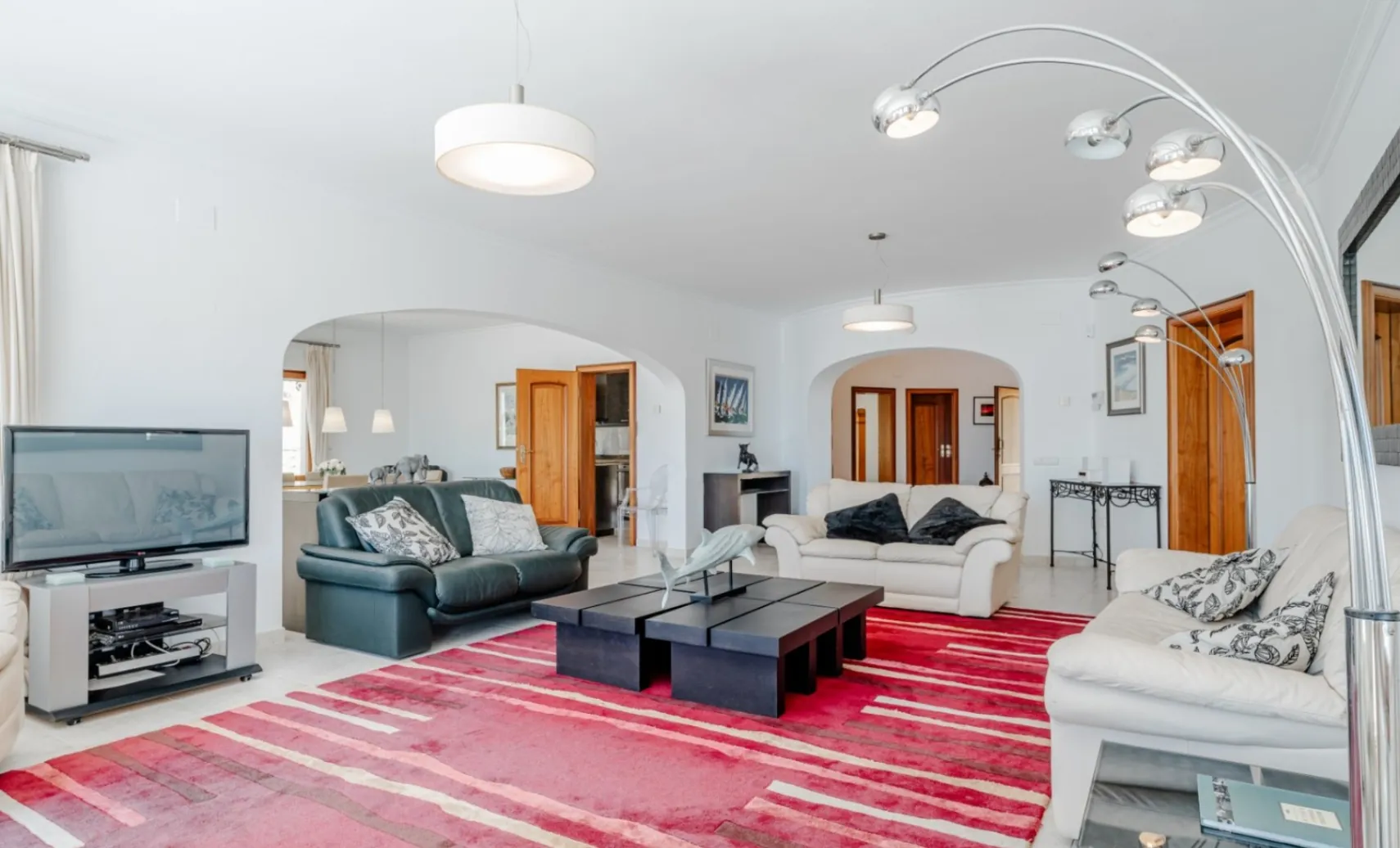 Venta de chalet en Moraira con 3 habitaciones y piscina