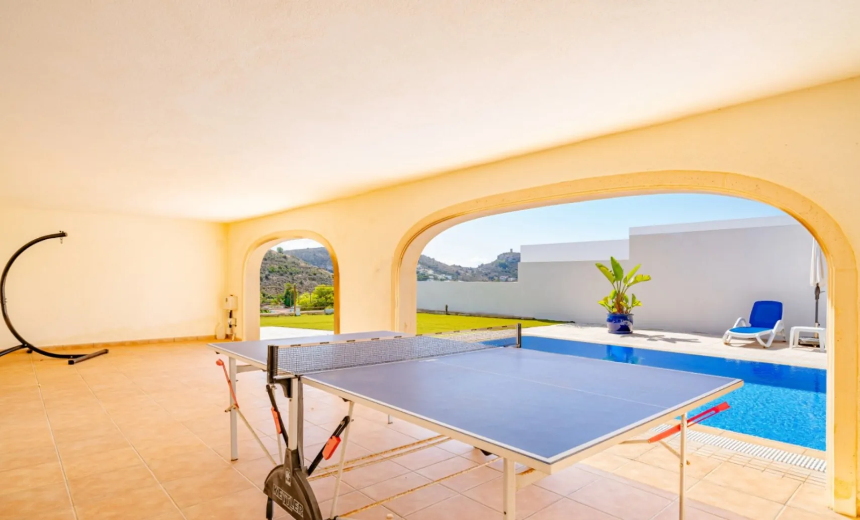 Venta de chalet en Moraira con 3 habitaciones y piscina
