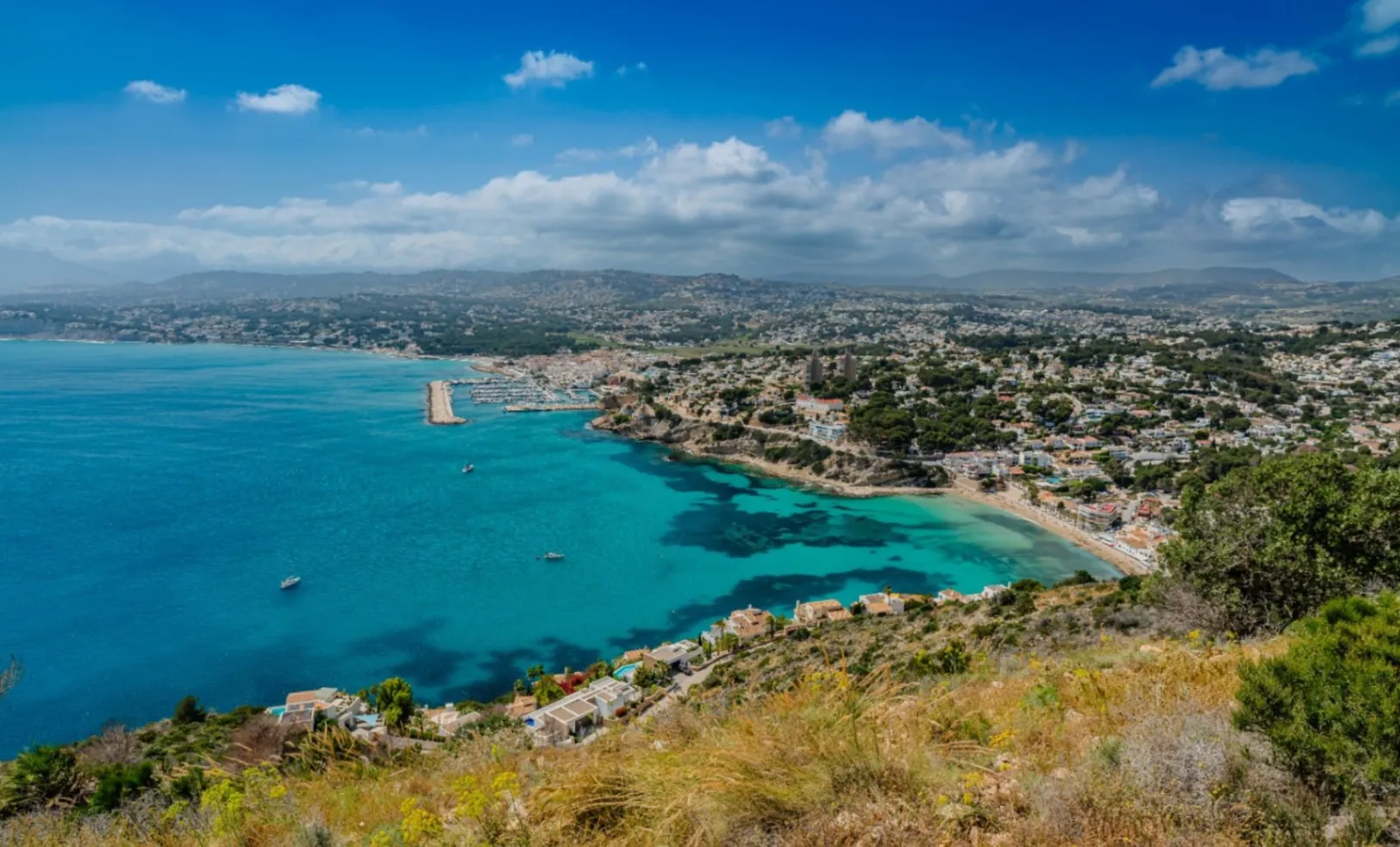 Venta de chalet en Moraira con 3 habitaciones y piscina