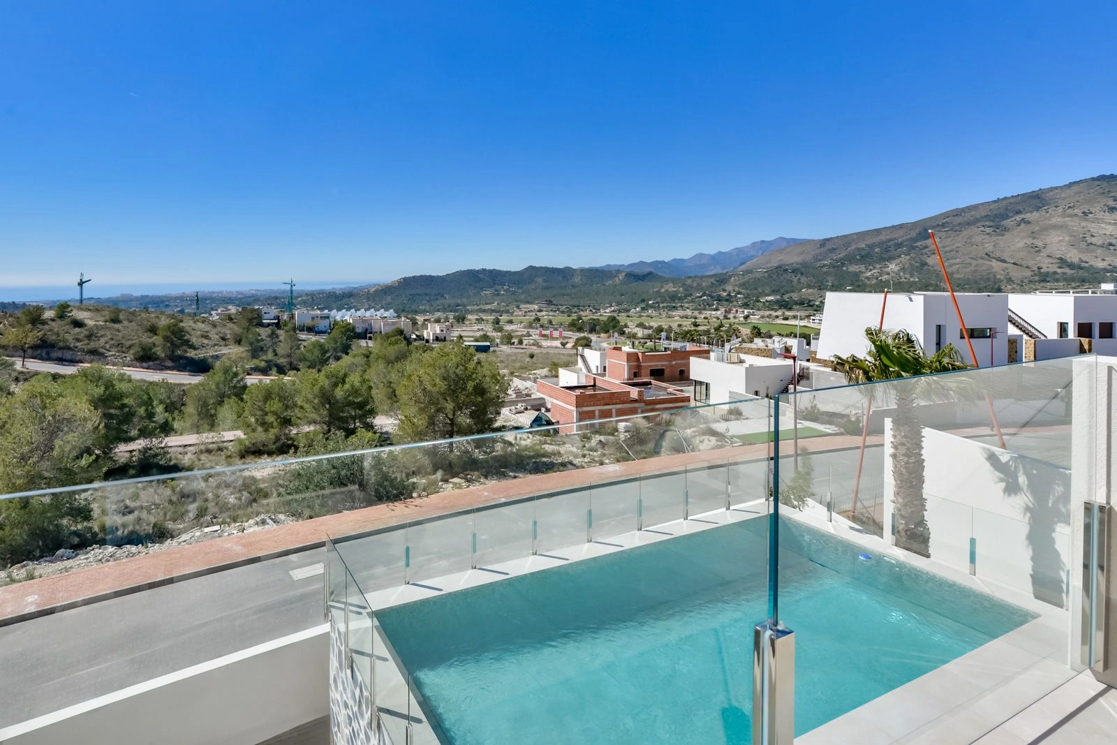 Villa contemporánea con vistas al mar en Finestrat, a 5 minutos de Benidorm