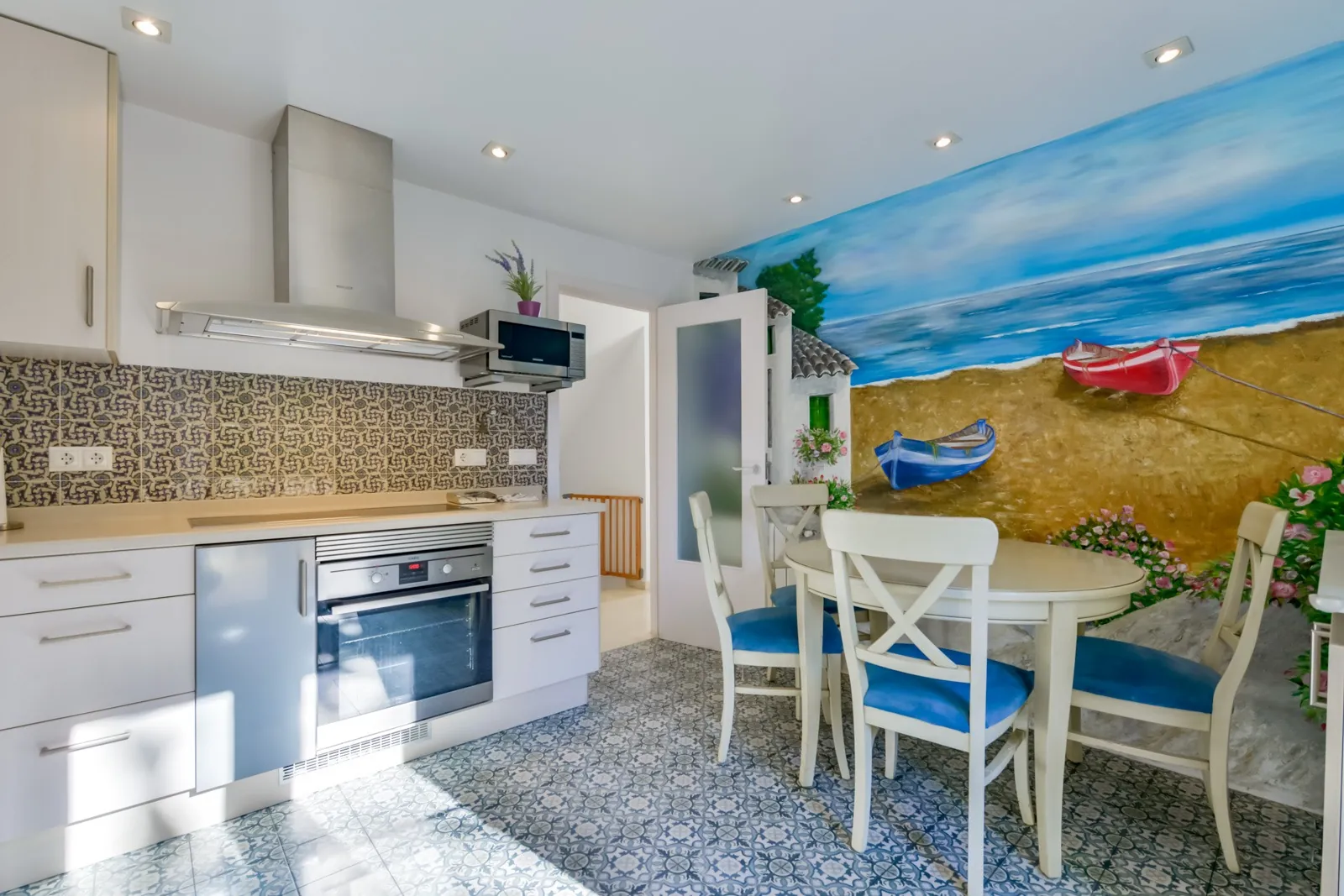 Villa à Sierra Cortina avec vue sur la mer et Benidorm, avec piscine privée.