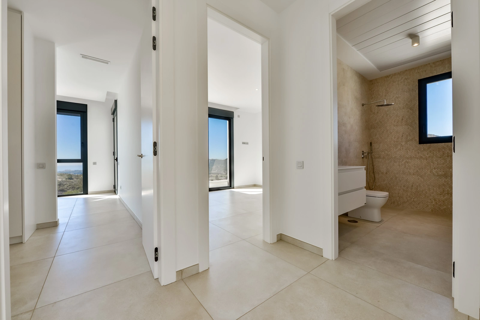 Villa contemporánea con vistas al mar en Finestrat, a 5 minutos de Benidorm