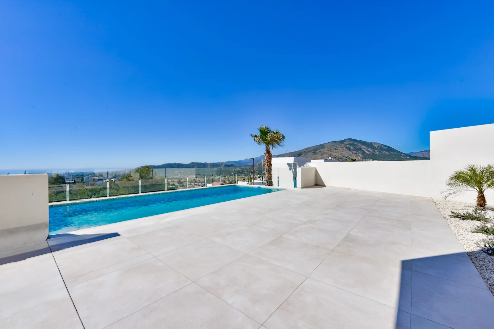 Villa contemporánea con vistas al mar en Finestrat, a 5 minutos de Benidorm