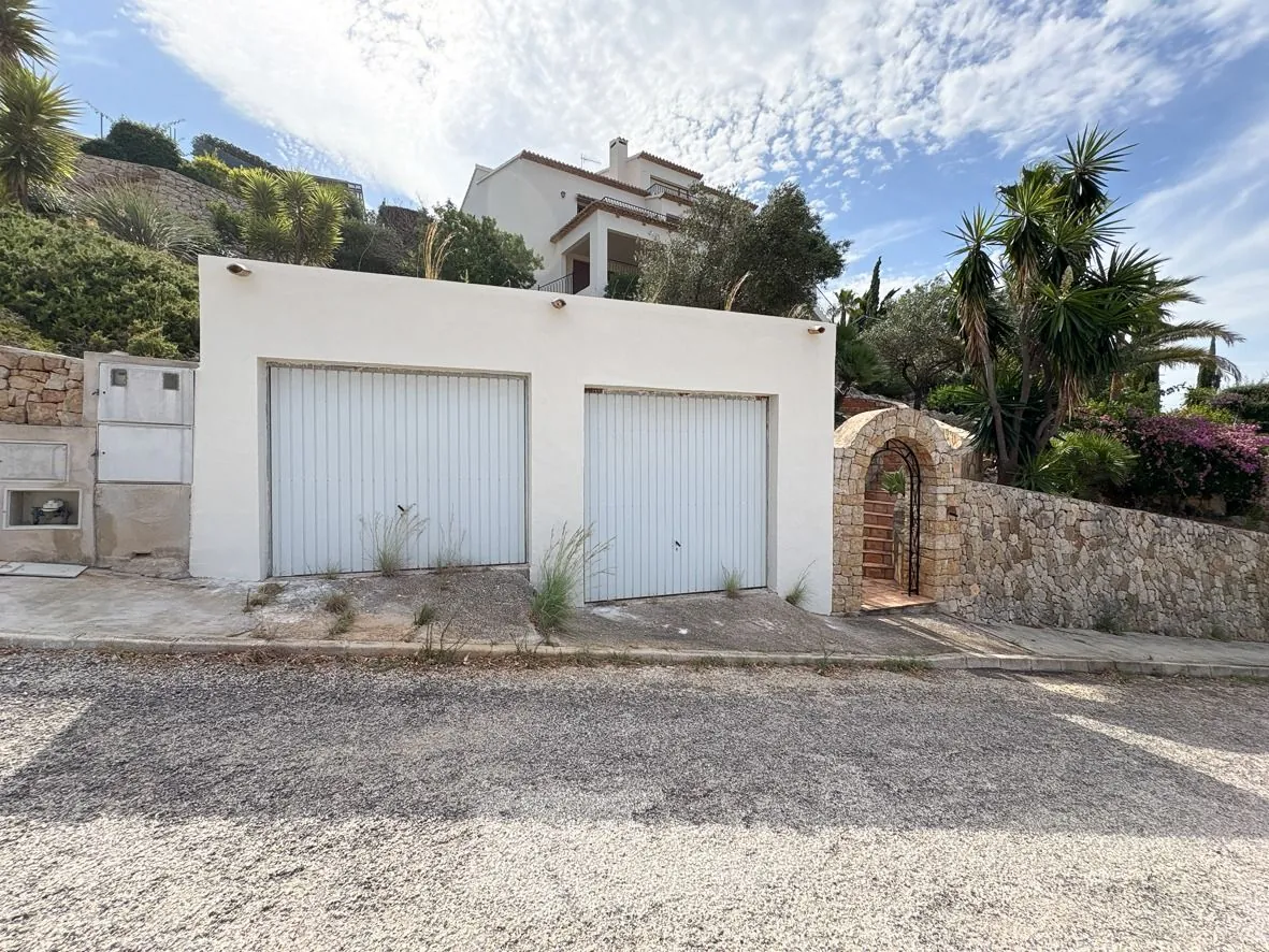 Indrukwekkende villa met uitzicht op zee in Denia
