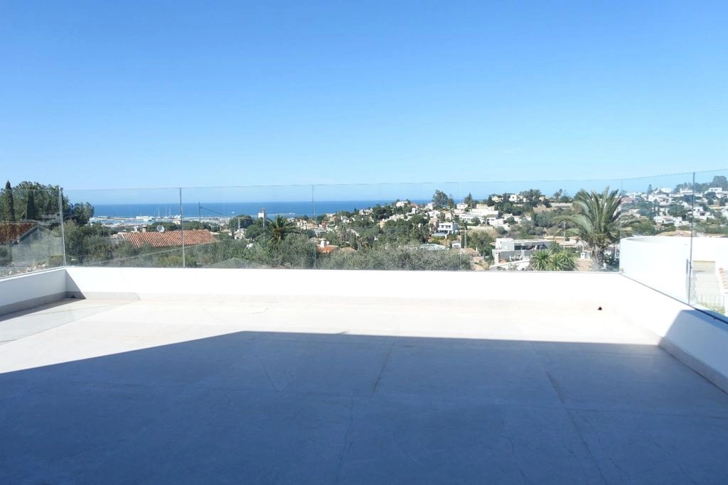 Luxe villa in Dénia, Montgó met 4 slaapkamers
