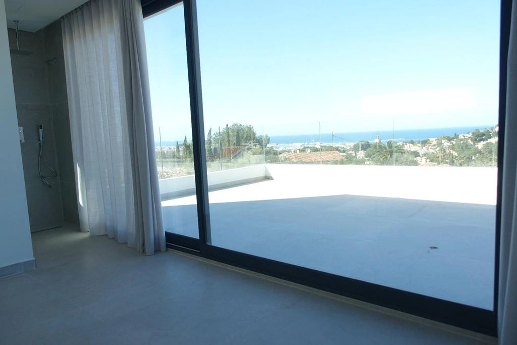 Luxe villa in Dénia, Montgó met 4 slaapkamers