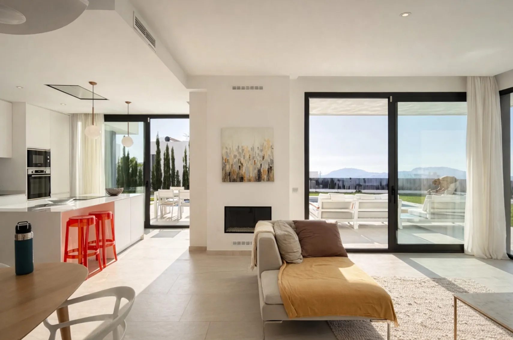 Luxuriöse zeitgenössische Villa mit Meerblick in Sierra Cortina Benidorm