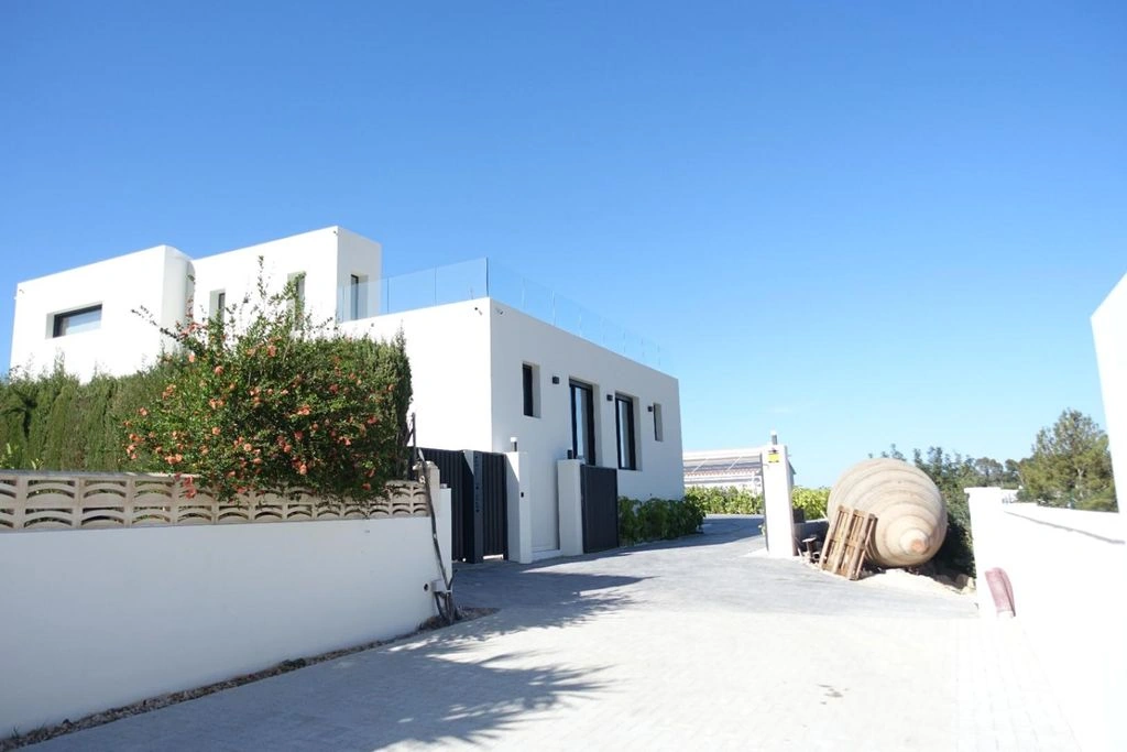 Luxe villa in Dénia, Montgó met 4 slaapkamers
