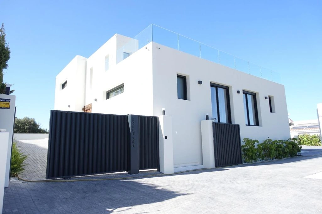 Luxe villa in Dénia, Montgó met 4 slaapkamers