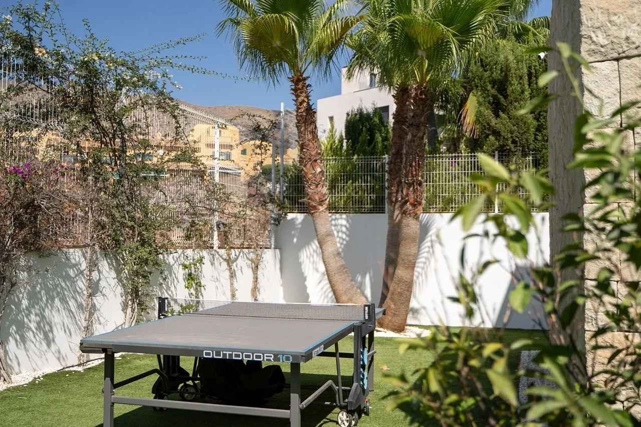 Contemporary villa with private garden and sea views in Sierra Cortina