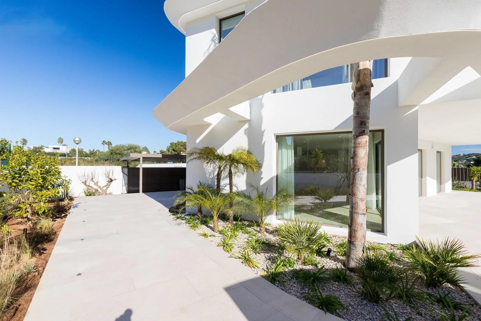 Villa contemporánea de lujo lista para entrar a vivir en Jávea