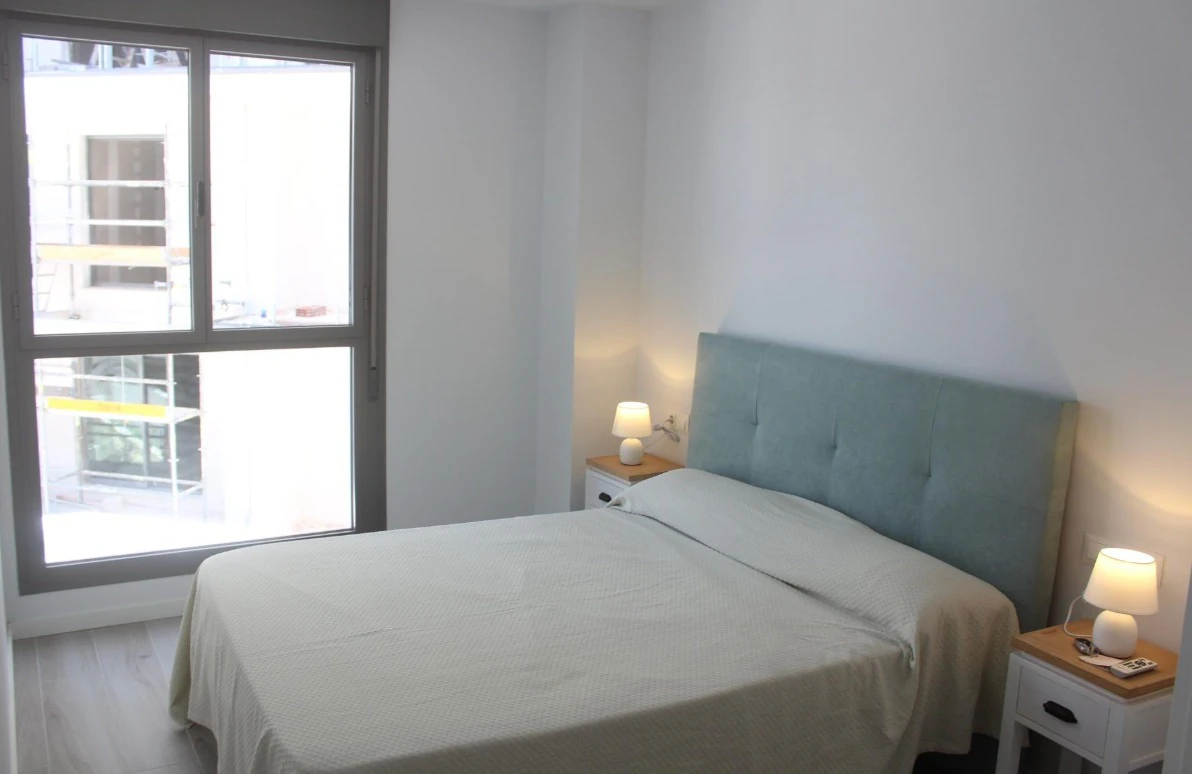 Nieuwbouw appartement met zonnig terras, op enkele stappen van de haven en het strand in Dénia.