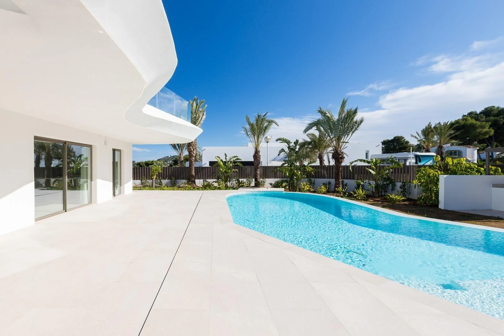 Villa contemporánea de lujo lista para entrar a vivir en Jávea