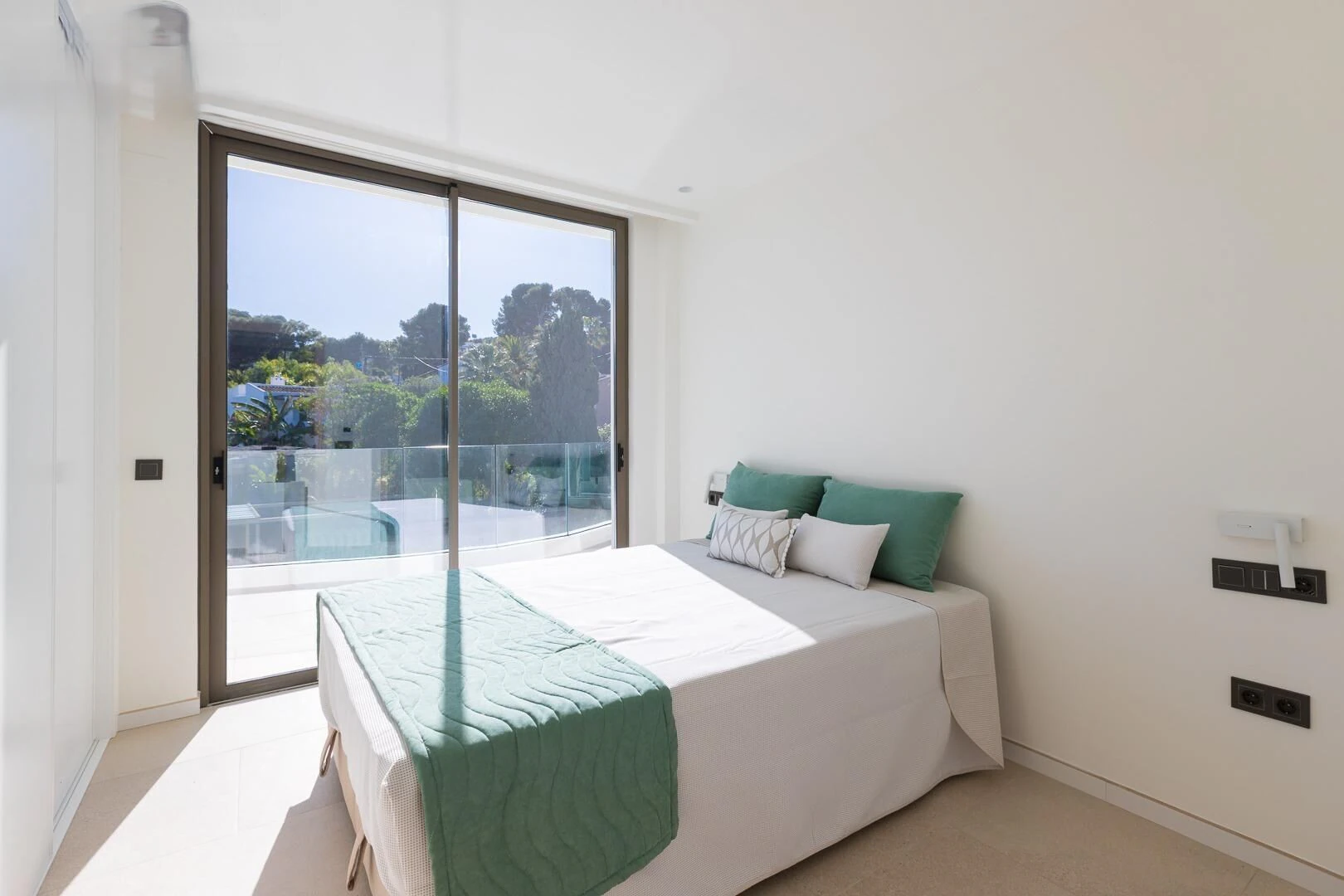 Villa contemporánea de lujo lista para entrar a vivir en Jávea