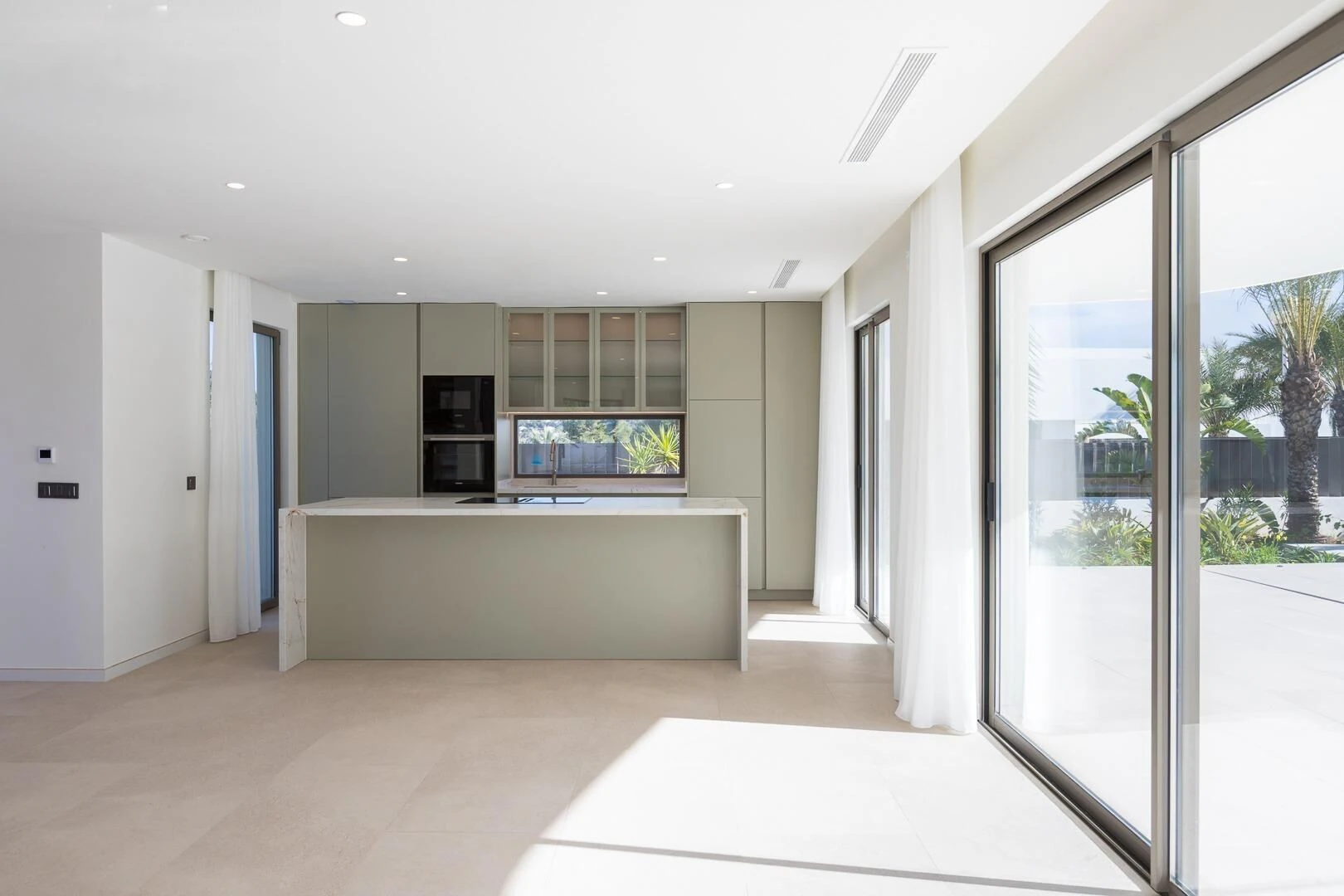 Villa contemporánea de lujo lista para entrar a vivir en Jávea