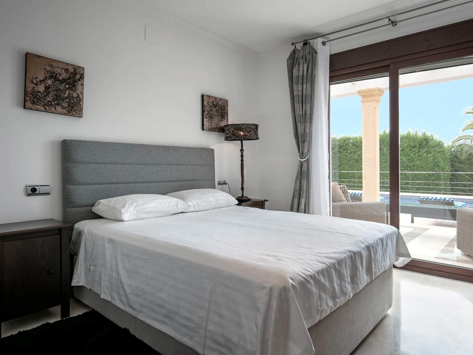 Villa de lujo con domótica, piscina climatizada y vistas al Montgó en Jávea