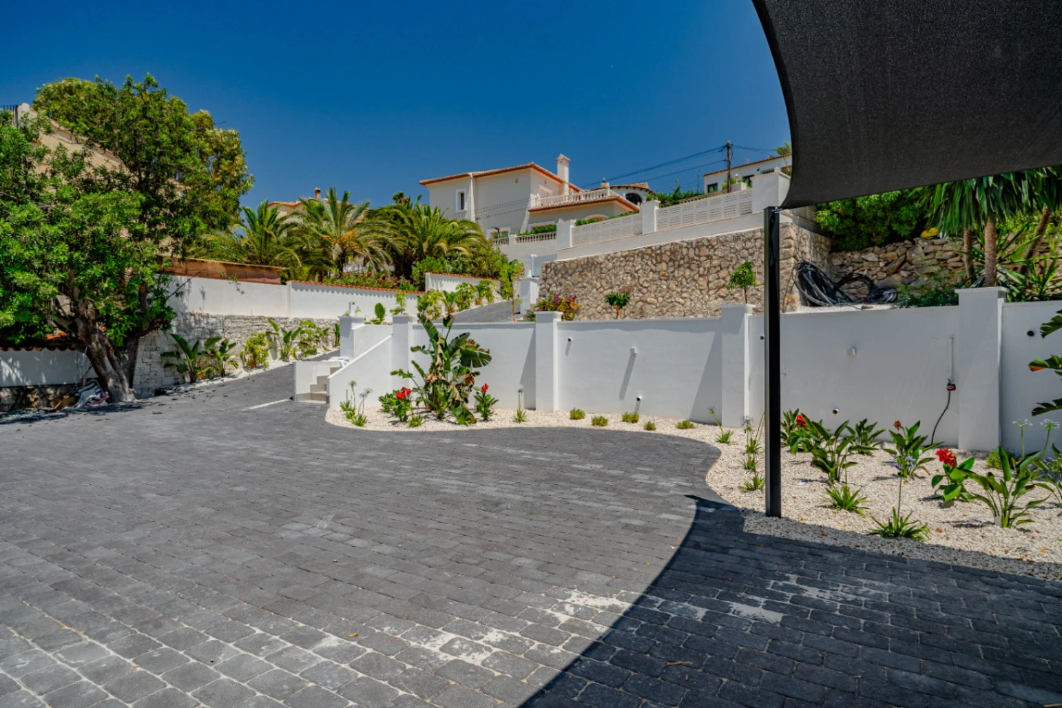 VILLA MODERNA CON VISTA AL MAR EN CALPE