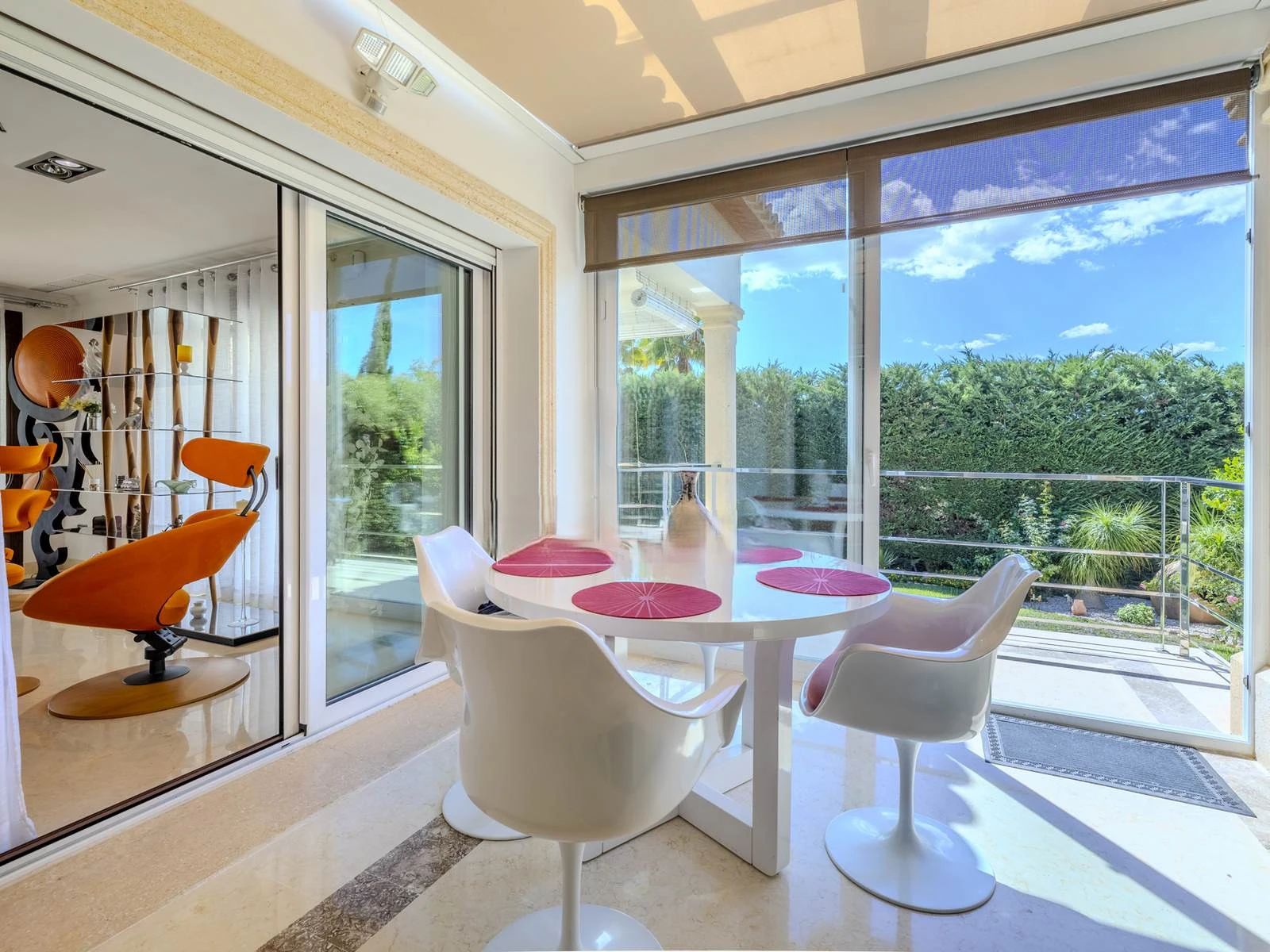 Villa de lujo con domótica, piscina climatizada y vistas al Montgó en Jávea