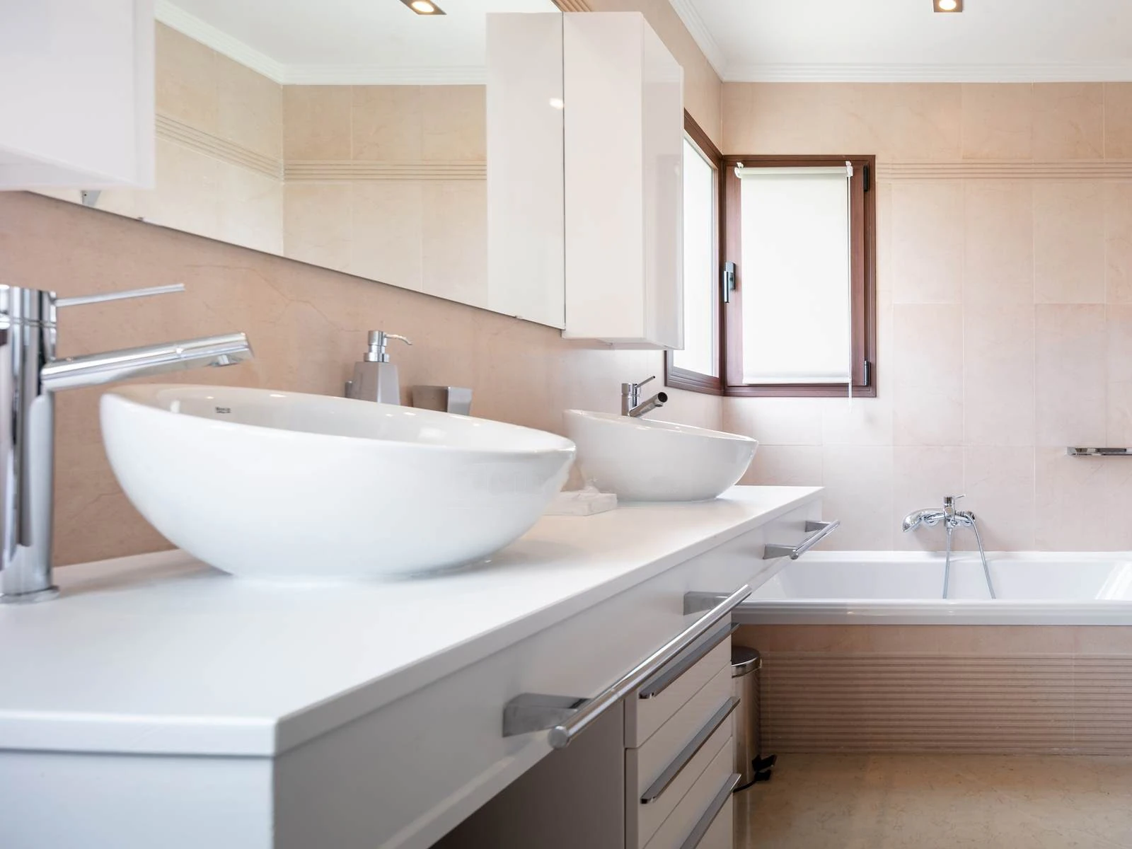 Villa de lujo con domótica, piscina climatizada y vistas al Montgó en Jávea
