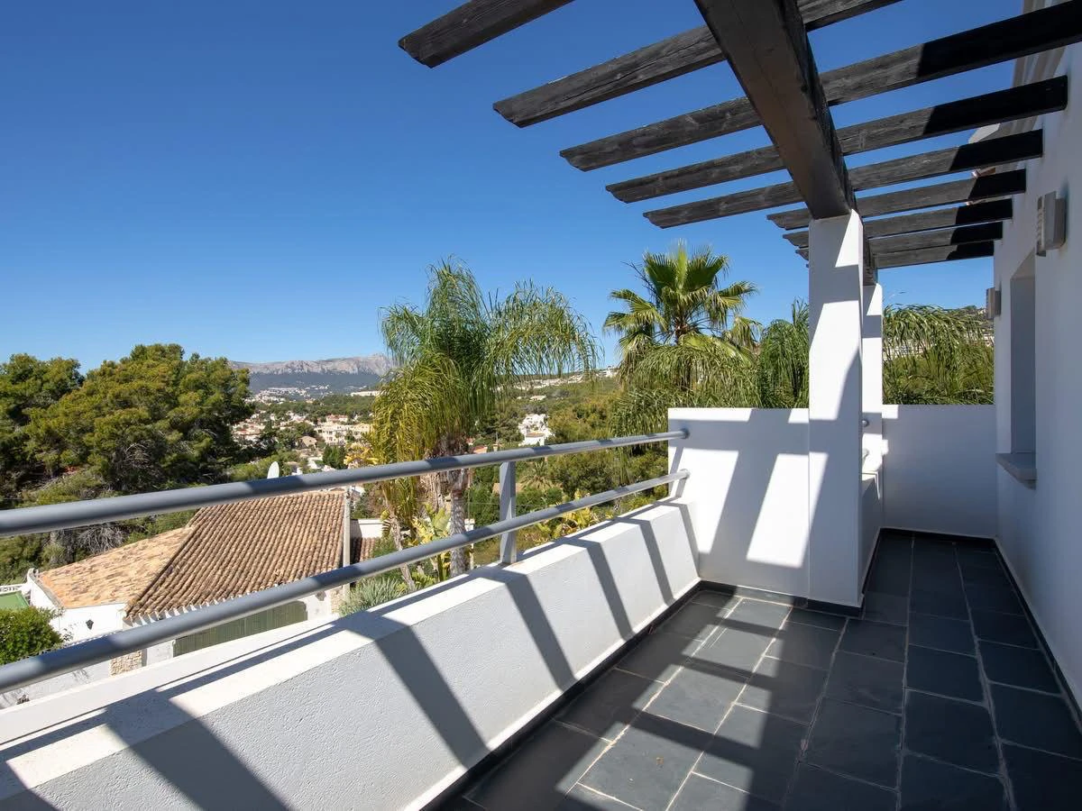 villa moderne avec vue sur la mer à La Fustera, Benissa Costa