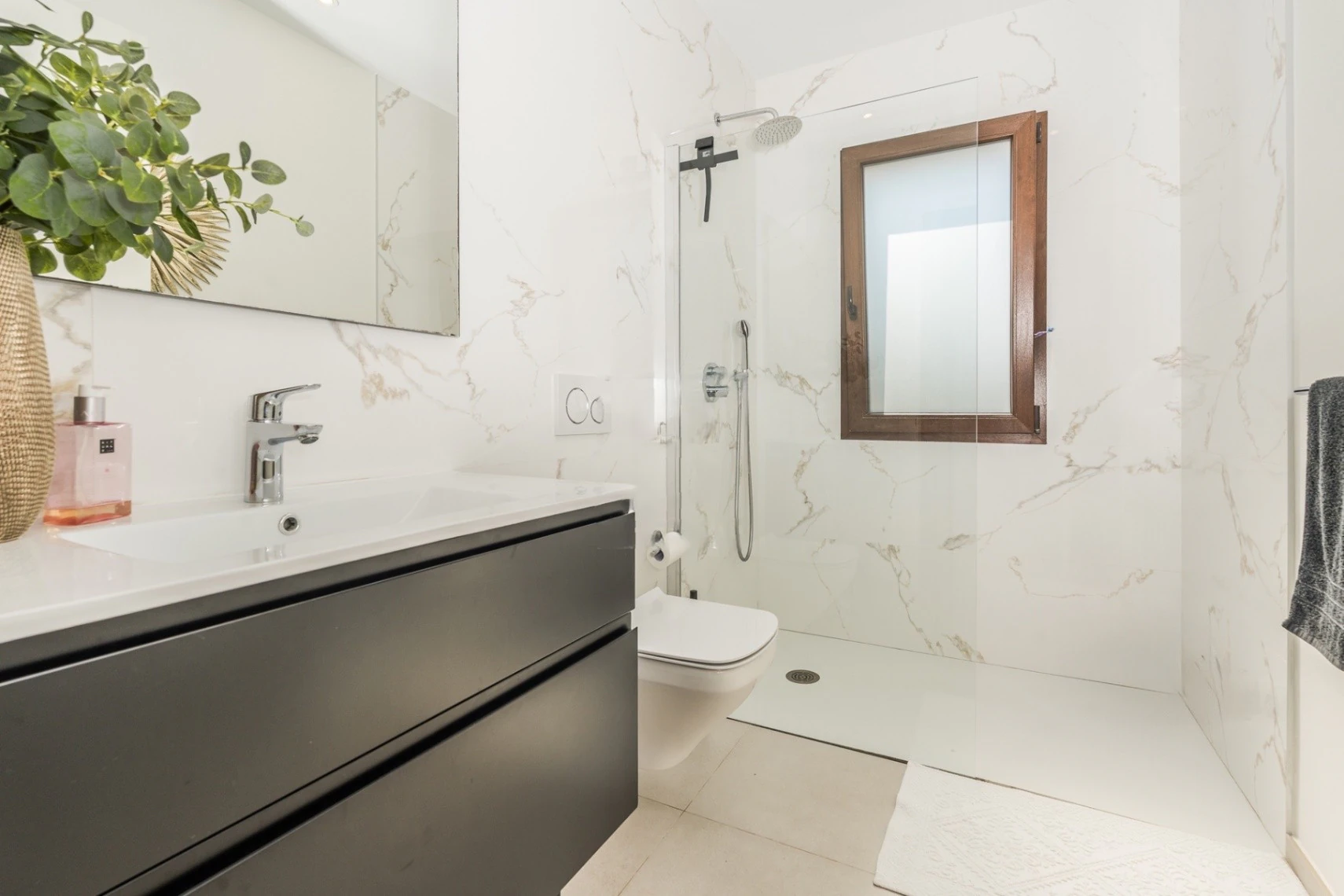 Villa mediterránea de lujo en Jávea – diseño exclusivo, privacidad total y parcela de 2.500 m²