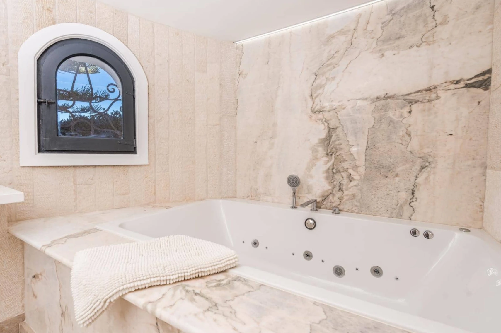Renovierte mediterrane Villa mit Meerblick in Balcón al Mar, Jávea
