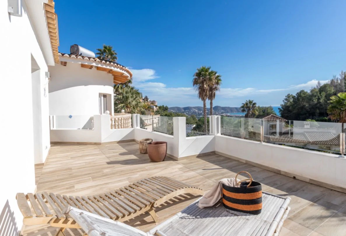 Mediterrane Villa mit Meerblick und Privatsphäre in Moraira