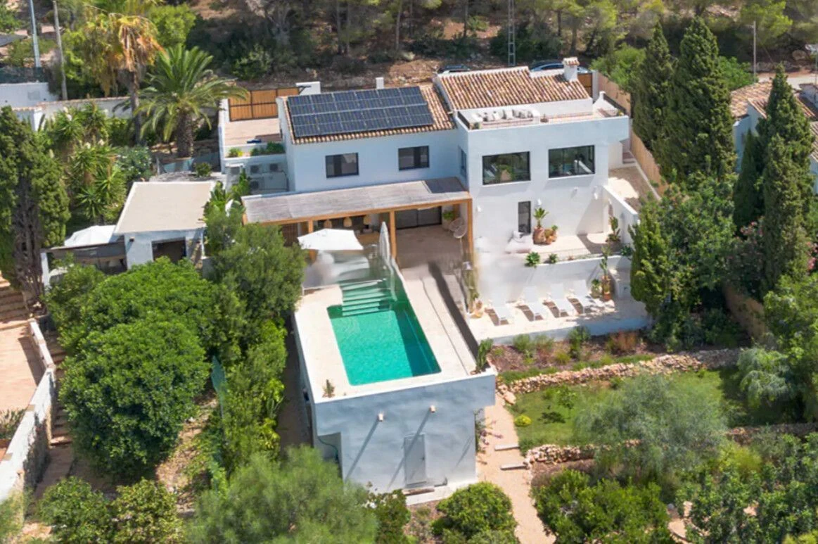 Villa con 5 dormitorios en Moraira, Alicante, España...