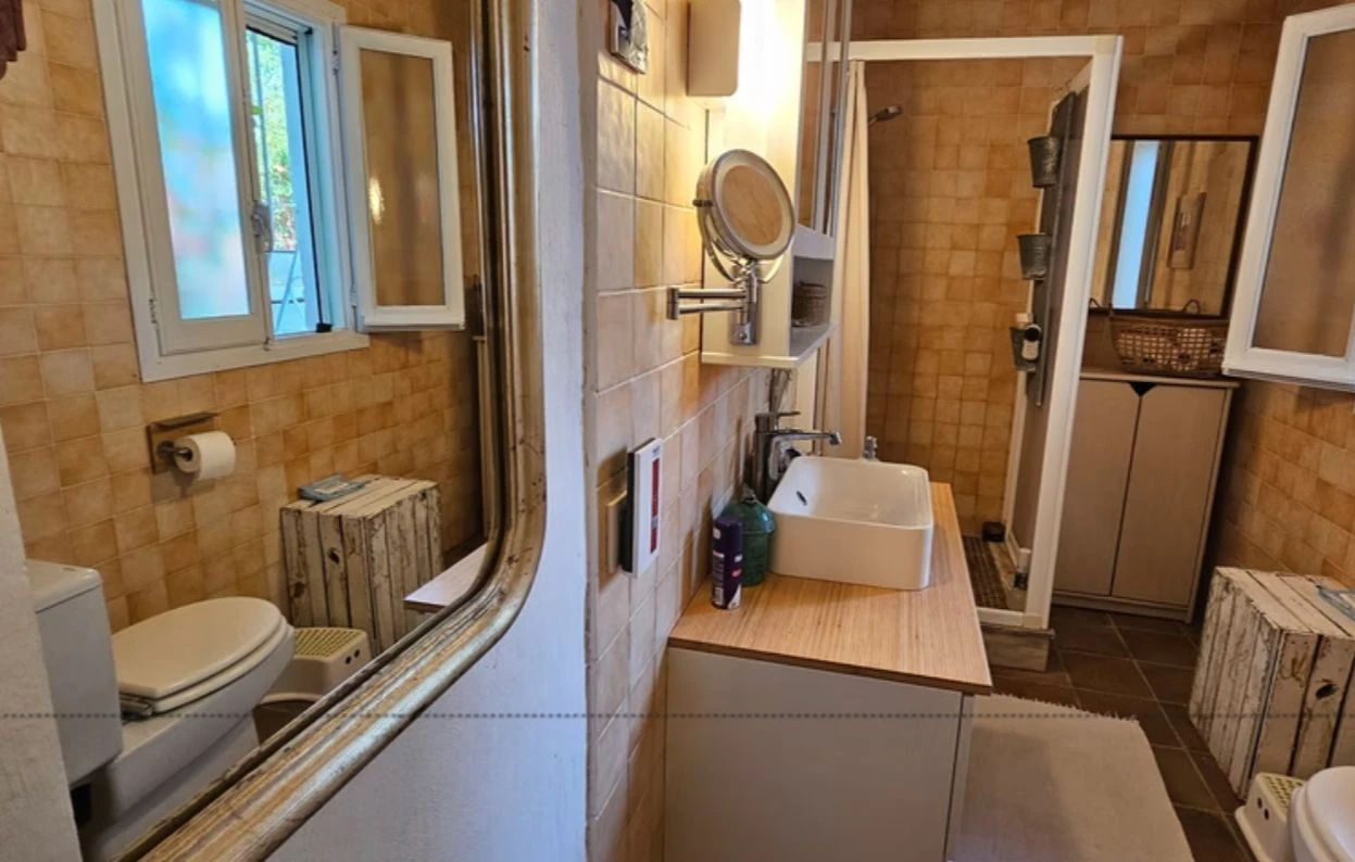 Villa renovada en primera línea de golf en San Jaime, Benissa, con vistas al mar y apartamento de invitados
