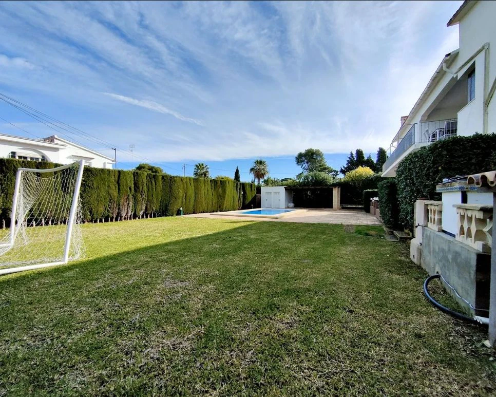 Chalet dans une zone prisée à Denia : les Rotas