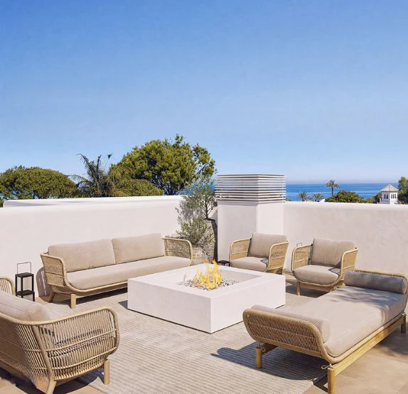 Villa de lujo de obra nueva en Les Rotes, Dénia, con piscina privada y amplio jardín