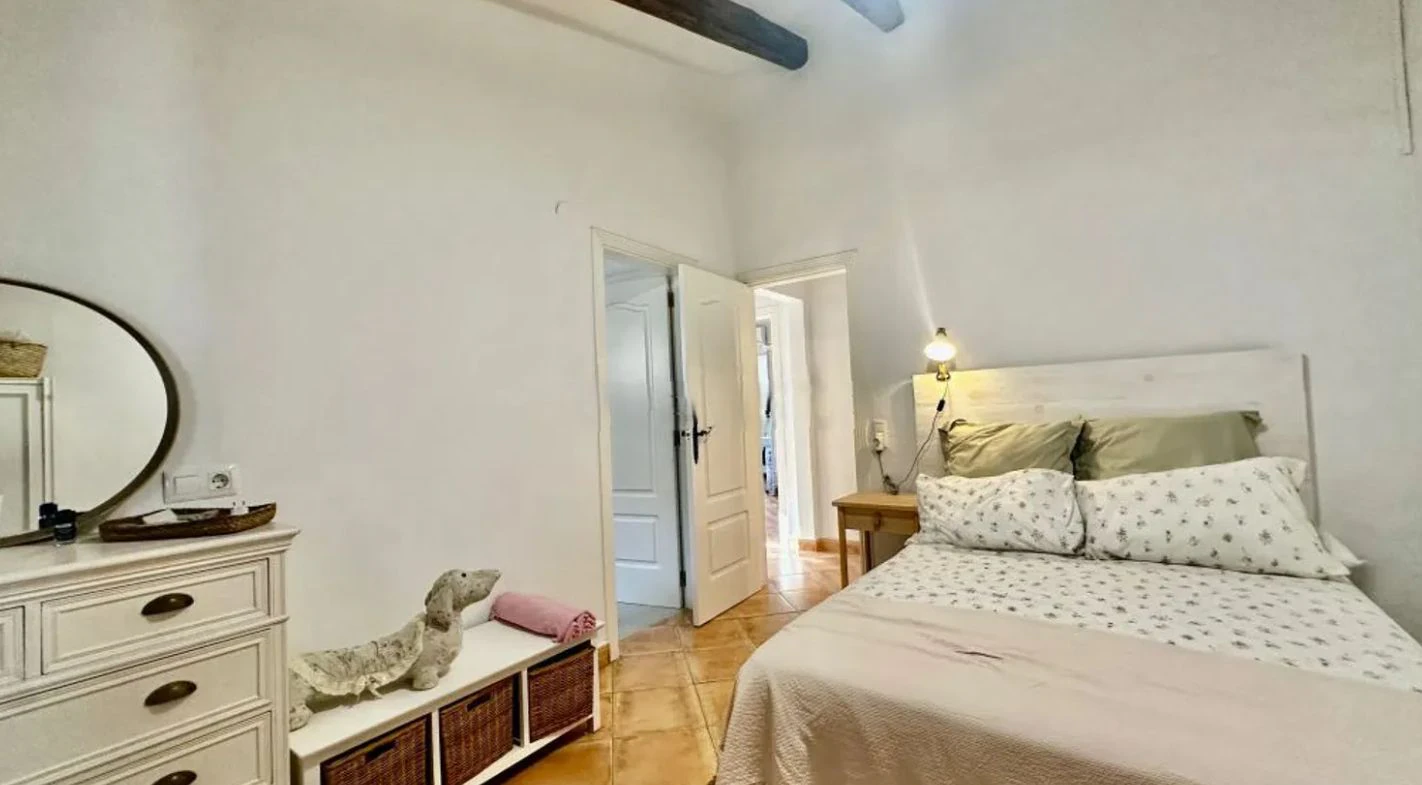 Gerestyle villa aan de eerste lijn van Las Marinas, Dénia, op slechts 50 meter van de zee.