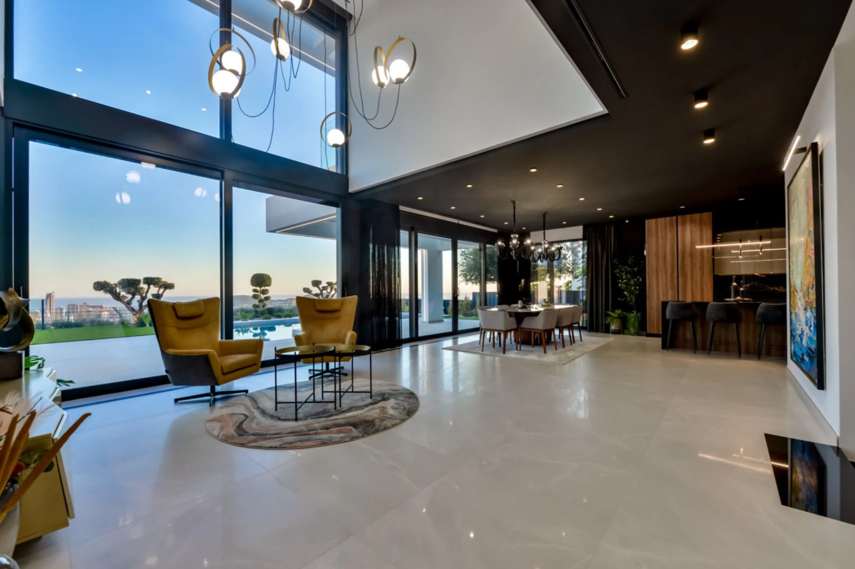 Villa moderna de lujo en Finestrat con 7 dormitorios, piscina privada y vistas al mar