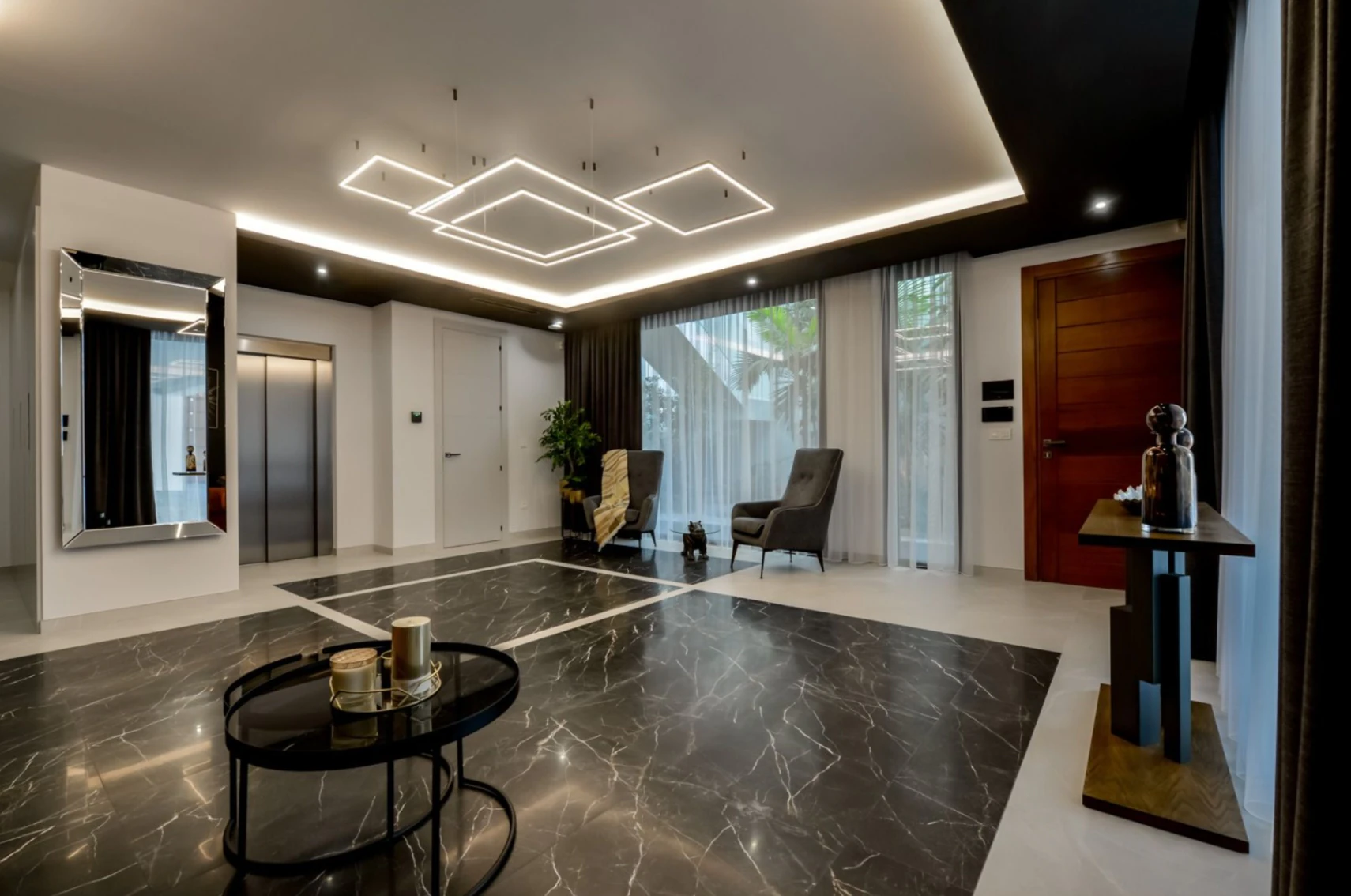 Villa moderna de lujo en Finestrat con 7 dormitorios, piscina privada y vistas al mar