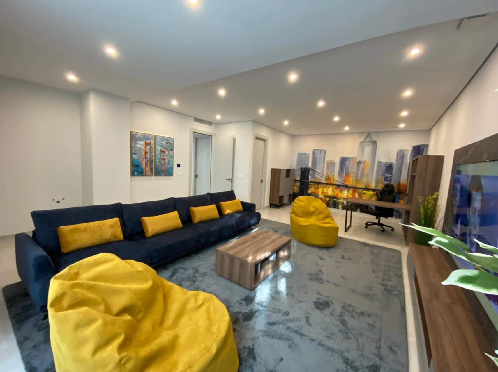 Villa moderna de lujo en Finestrat con 7 dormitorios, piscina privada y vistas al mar