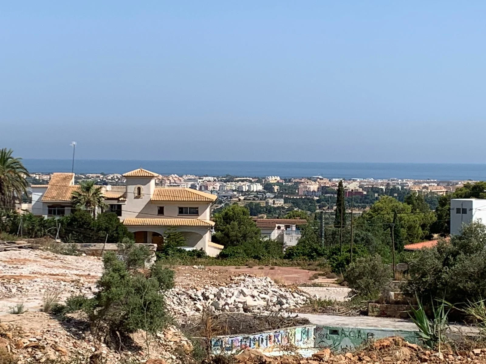 Moderne villa in Denia met spectaculair uitzicht op zee