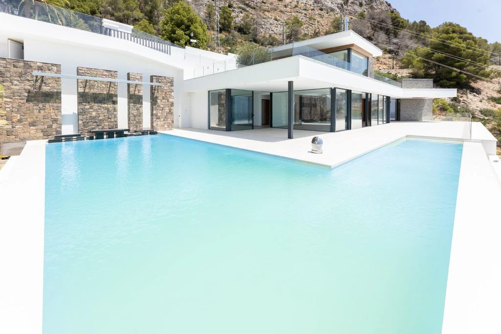 Villa de lujo en Altea Hills con vistas al mar, piscina y zona wellness