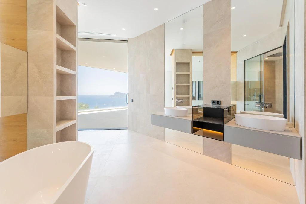 Villa de lujo en Altea Hills con vistas al mar, piscina y zona wellness